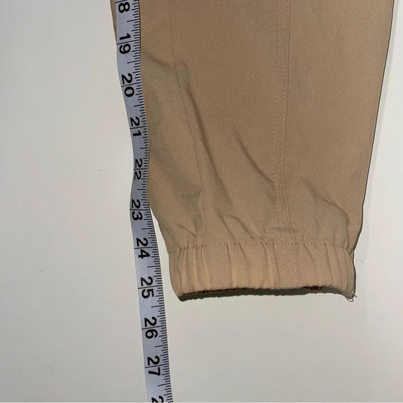 Old Navy StretchTech Tan Mid-rise Zip Ankle Relaxed Jogger Pants Small Women’s - Picture 10 of 13